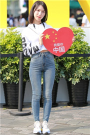 街拍狂 - 最新街拍美女图片